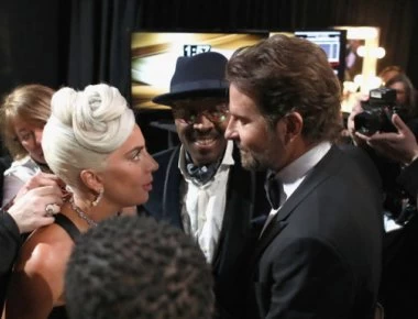 Σάλος: Lady Gaga και Μπράντλεϊ Κούπερ έτοιμοι να αποκαλύψουν τον έρωτά τους